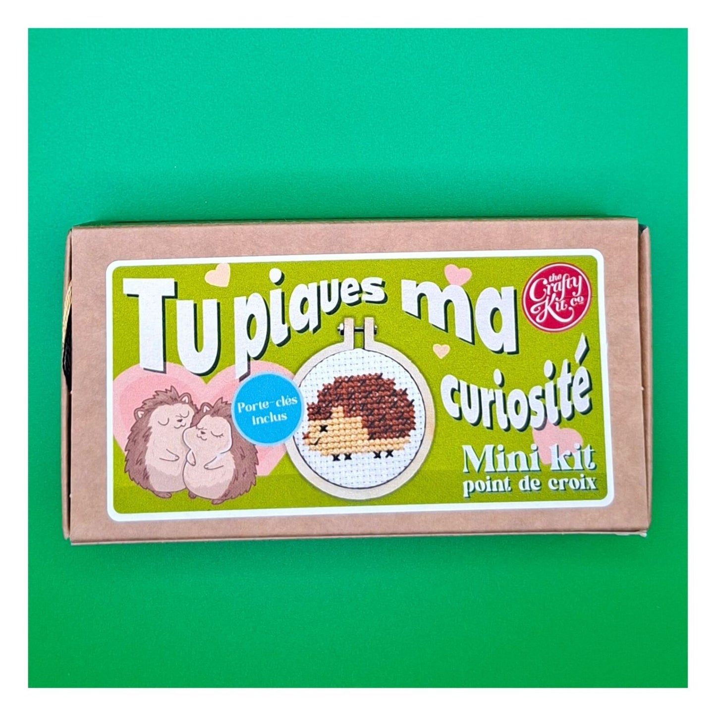 Mini kit point de croix – Tu piques ma curiosité (porte-clés inclus) 🦔