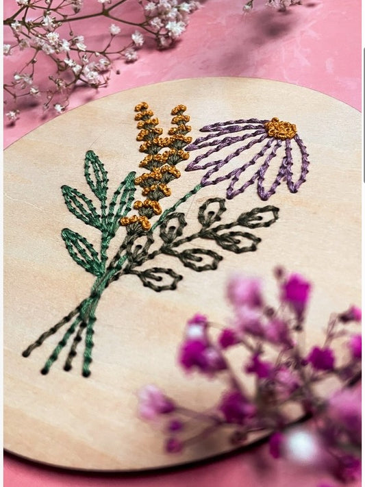 Kit de Broderie sur bois – Bouquet printanier