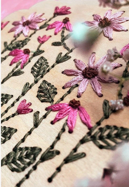 Kit de Broderie sur bois – Fleurs roses