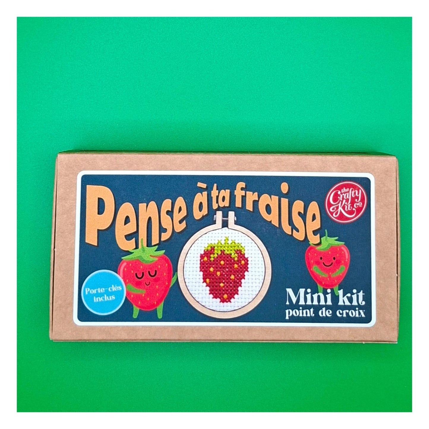 Mini kit point de croix – Pense à ta fraise (porte-clés inclus) 🍓