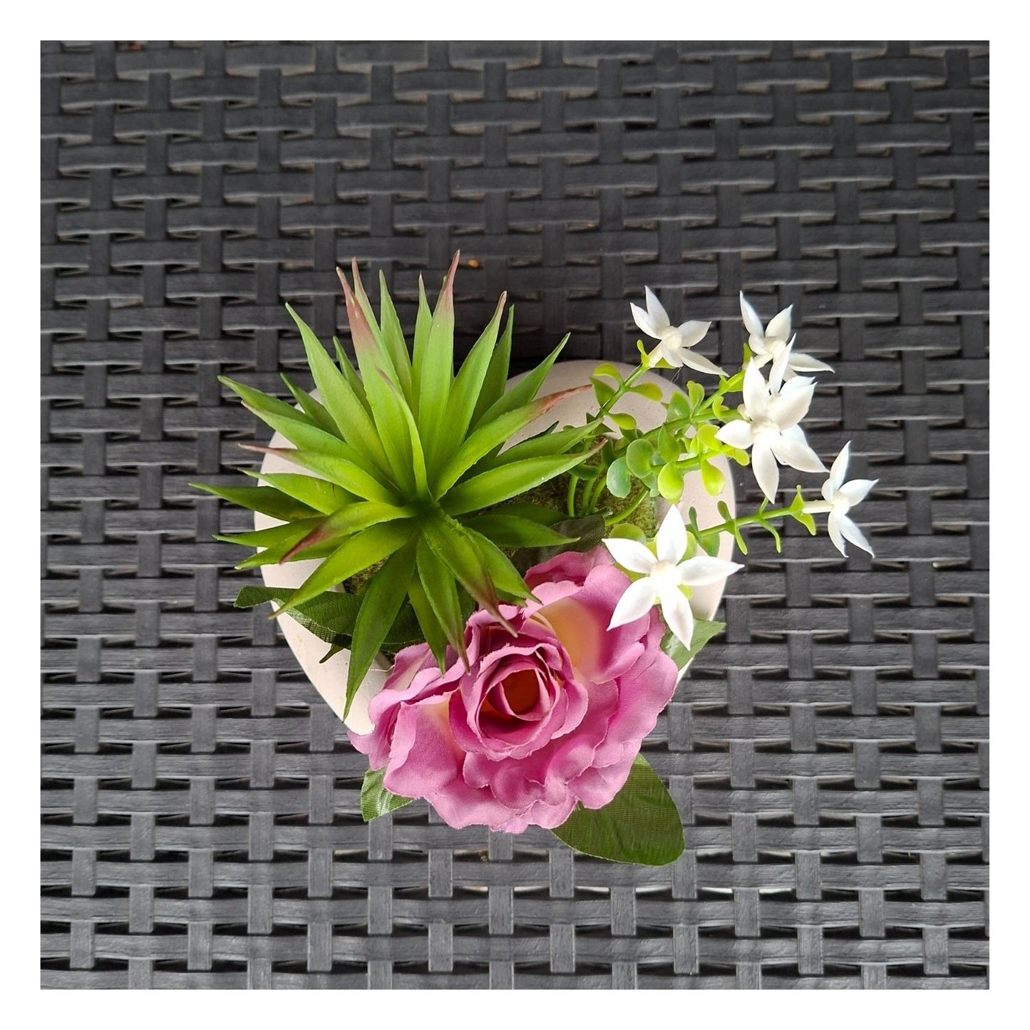 Composition florale "rose mauve"