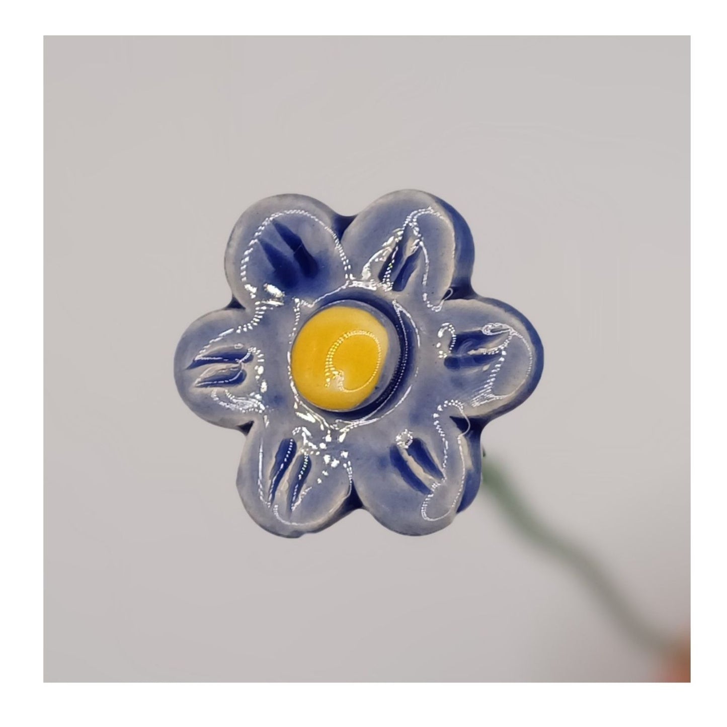 Fleur en céramique -fleur de fraisier