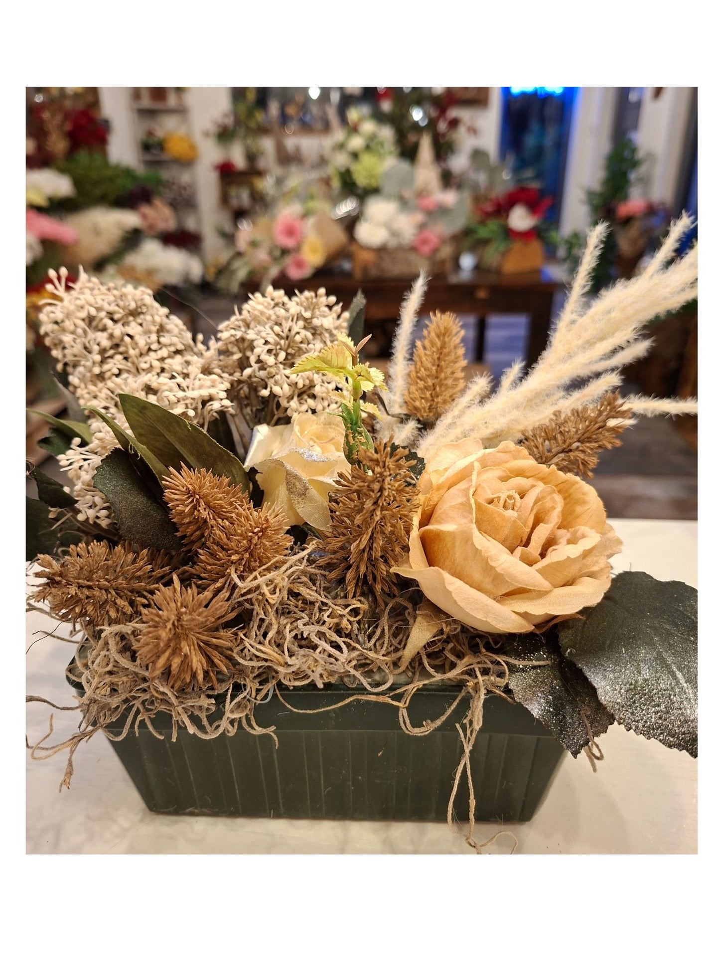 Composition florale “Douceur d'hiver” – fleurs artificielles durables