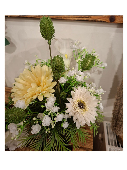 Composition florale artisanale - Blanc et jaune