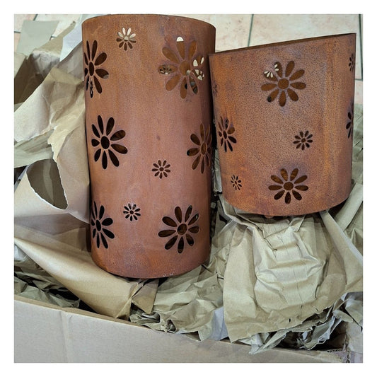 Lanterne à fleurs en métal rouillé - 20 cm de haut